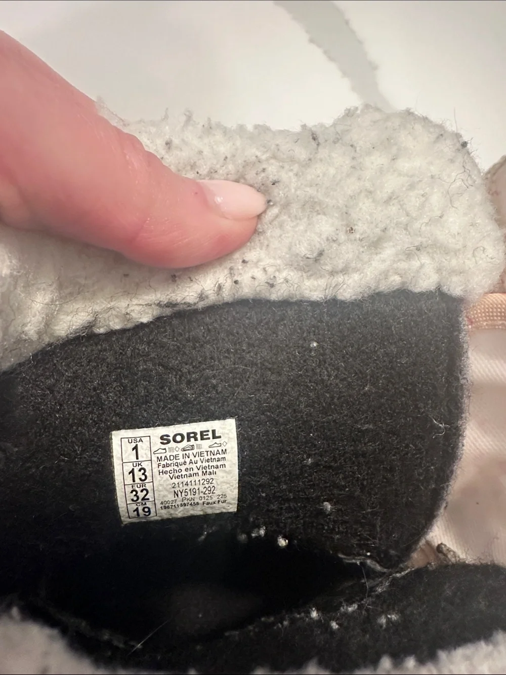 Sorel Kids Pink, Cream and Gray Winter Snow Boots. Little Girls Size 1 US.